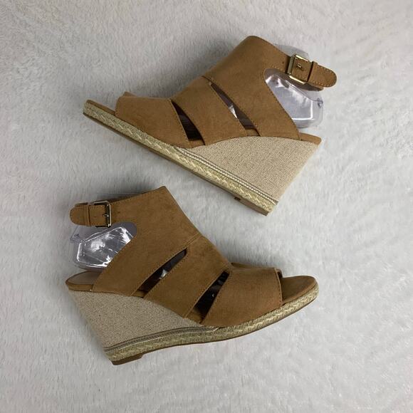 APT. 9 Women's Business Desert Comfort Wedge Sandals Size 9 - Picture 6 of 9